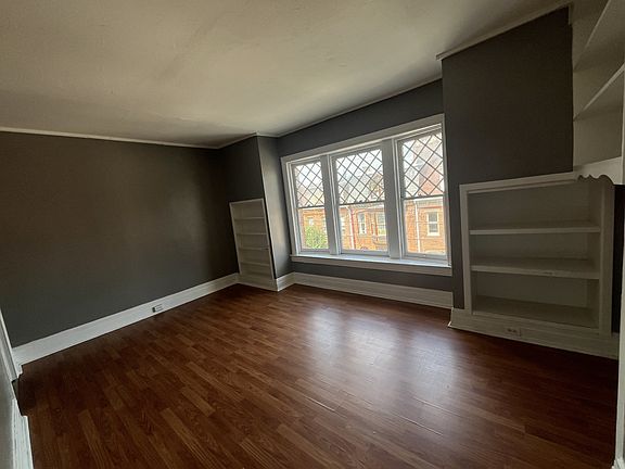 3rd image of 106 S Pershing Ave #11422193