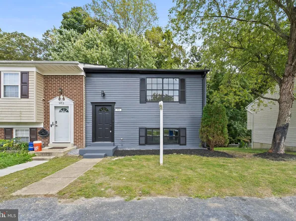 901 Laurel Ln, La Plata, MD 20646