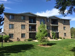 13308 W Circle Drive Pkwy, Crestwood, IL 60418
