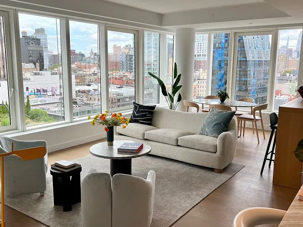 202 Broome St #9A, New York, NY 10002