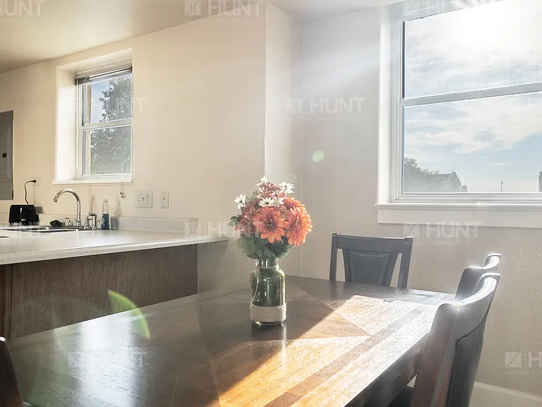 3B E St W #689B — Photo 9