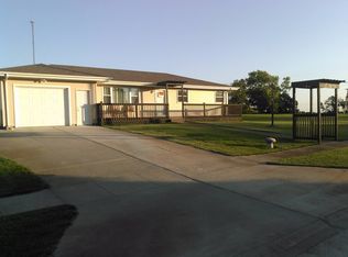 19 Cottonwood Dr, Niobrara, NE 68760