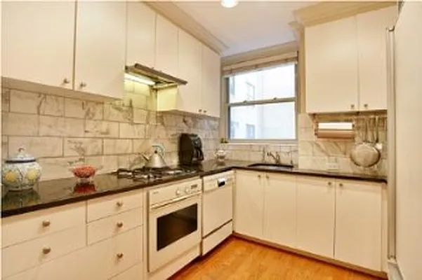 Sold by Corcoran | media 31