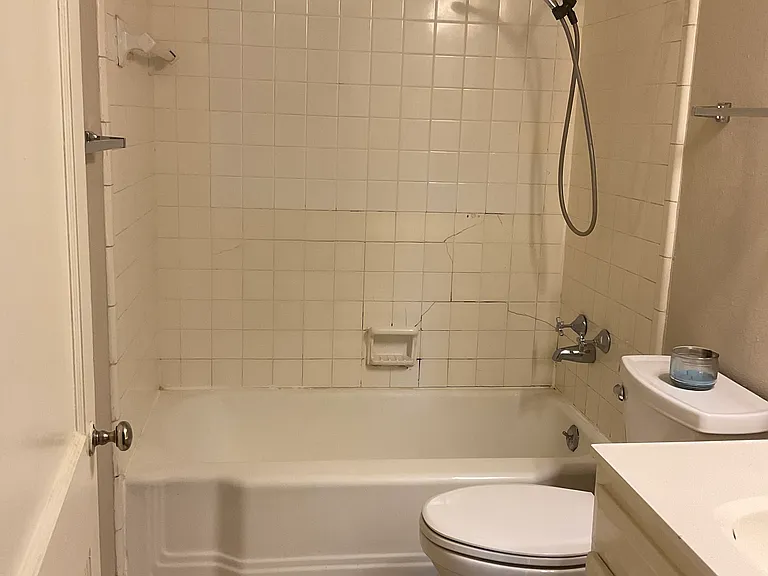602 Dudley Dr — Photo 8