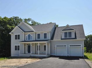 22 Arbor Dr, Cranston, RI 02921