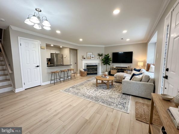 12103 Salemtown Dr