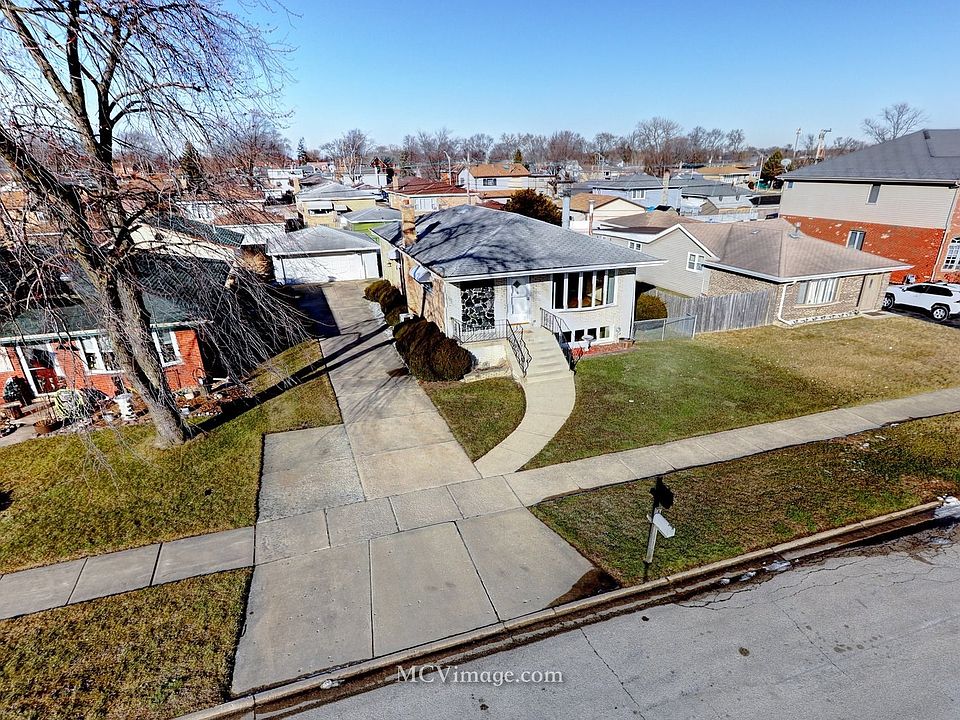 1st image of 5912 W 89th Pl
