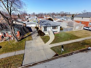 5912 W 89th Pl, Oak Lawn, IL 60453
