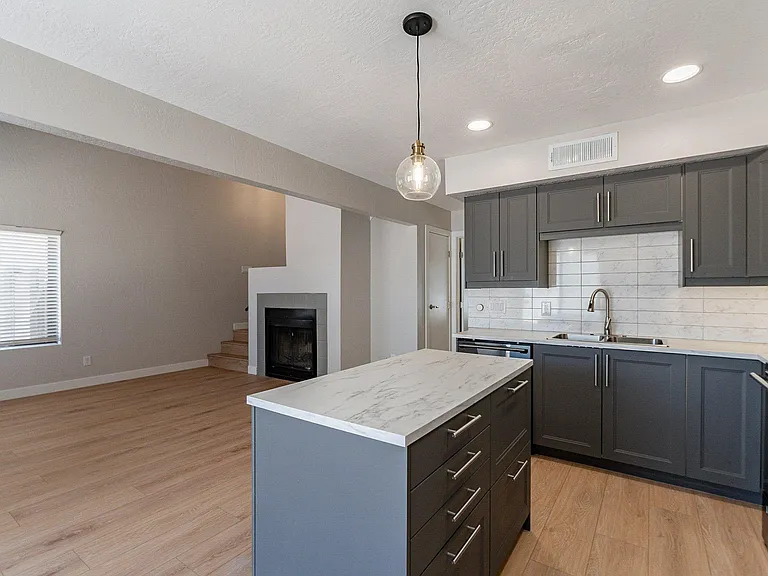 1535 N Horne #55 — Photo 10
