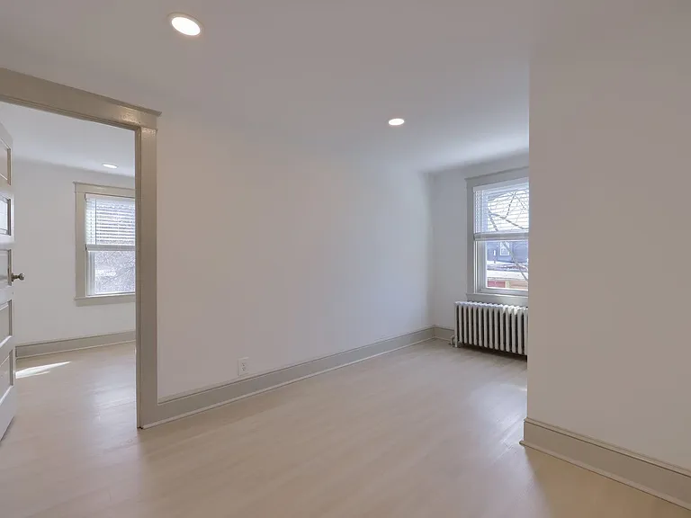 40 W James St #7 — Photo 13