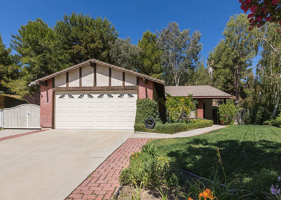 1st image of 28170 Chucker Ct