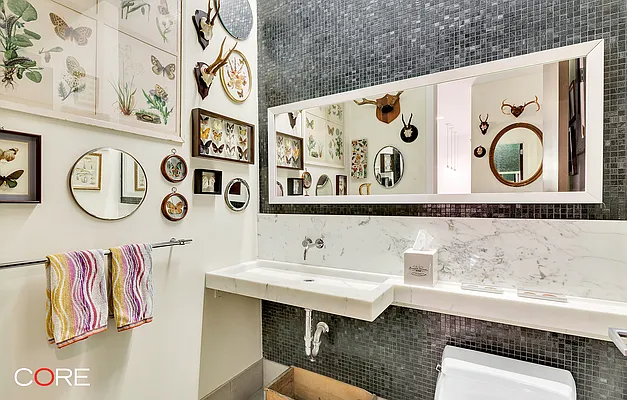 Rented by CORE | media 45