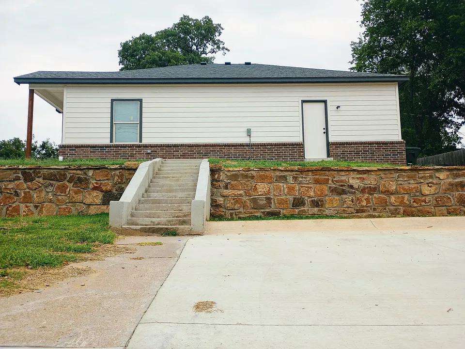 401 N Lincoln Ave #A