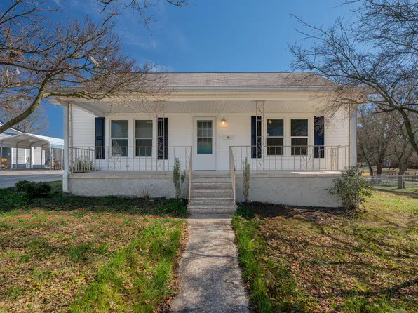 36 Walnut St, Trion, GA 30753