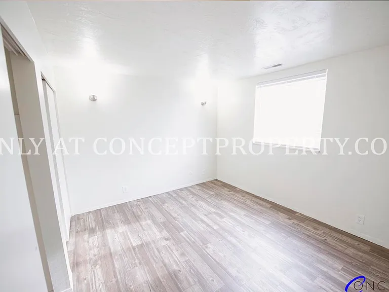 Foothill Terrace — Photo 109