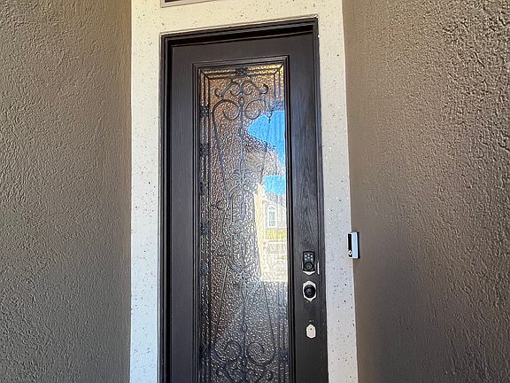 2nd image of 6713 Old Square Dr