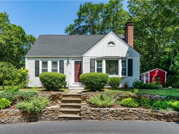 315 Crompton Rd, East Greenwich, RI 02818