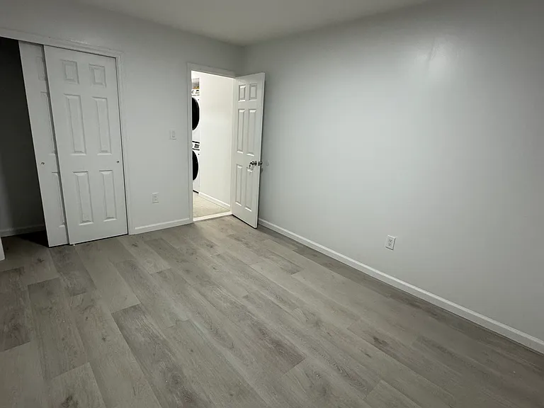 44 Braisted Ave #1 — Photo 4