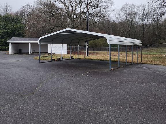 2nd image of 2017 Filbert Hwy