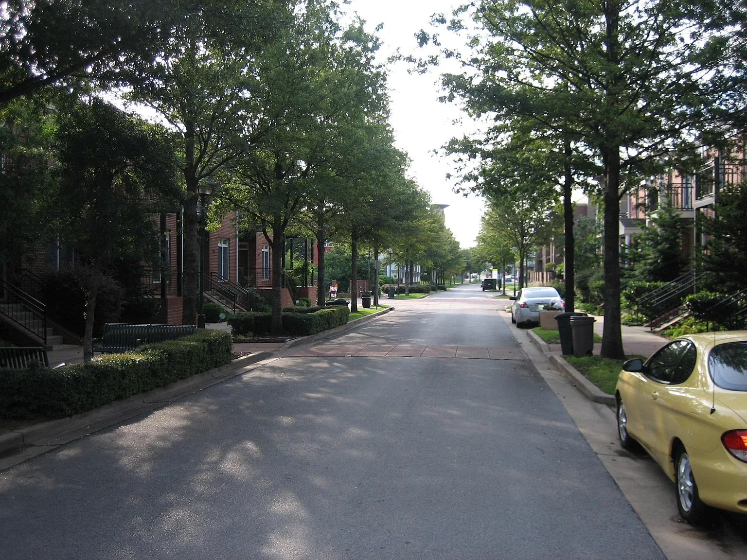 2 bed, 2.5 bath, 1284 sqft, $2,600 — Photo 2