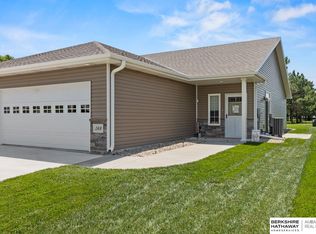 249 Langworthy Ln, Seward, NE 68434
