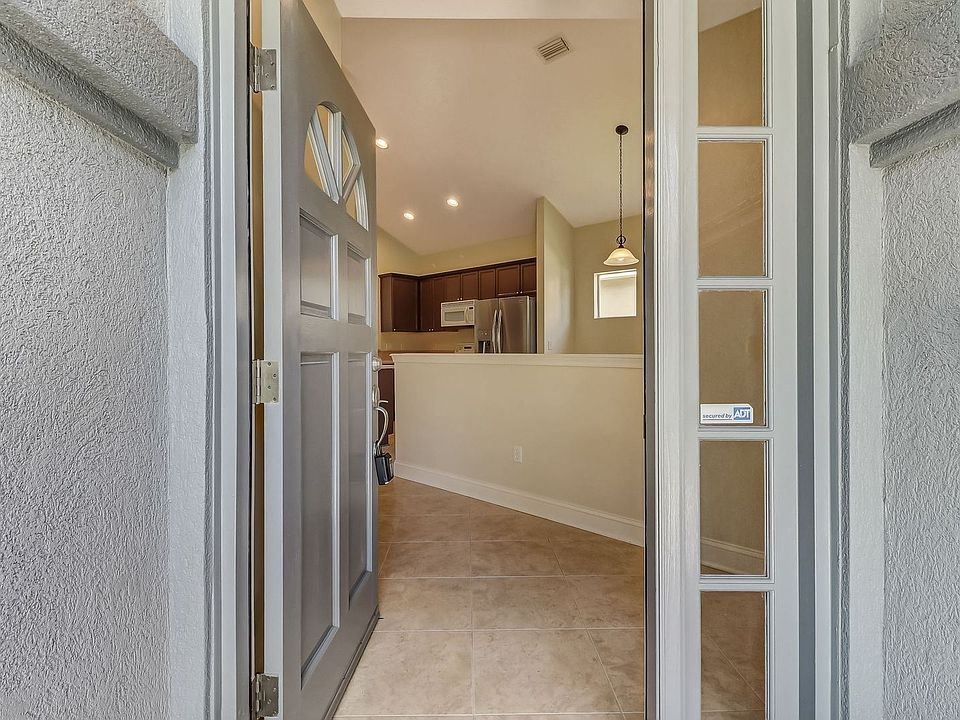 1st image of 94037 Marsh Bay Ct
