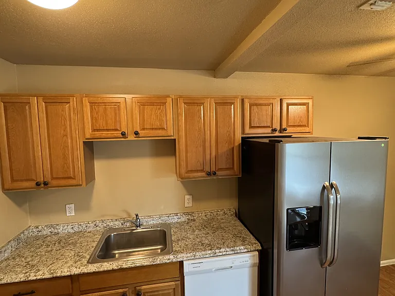 216 Lucas St #6 — Photo 4