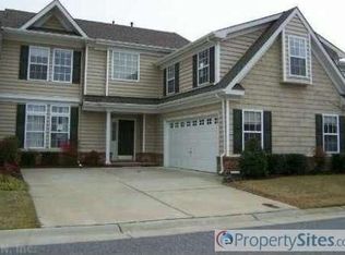 319 East St, Smithfield, VA 23430