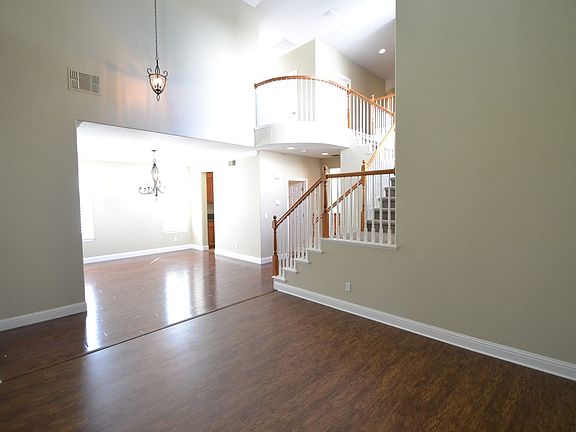3rd image of 703 Misty Moor Ct