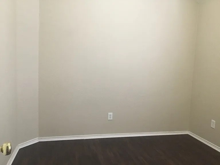 7605 Stanhope Ln — Photo 15