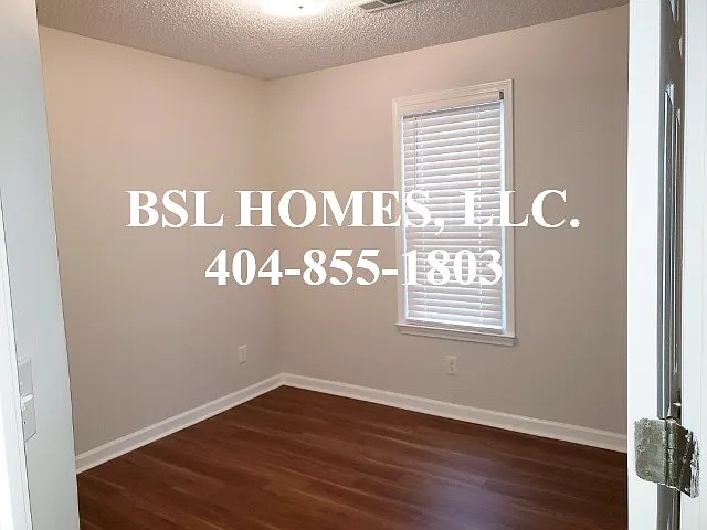 302 Hillcrest Ln — Photo 15
