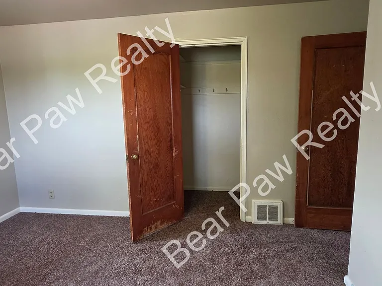 1839 Fremont Ave — Photo 5