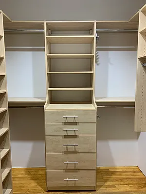 Sold by Compass | media 9