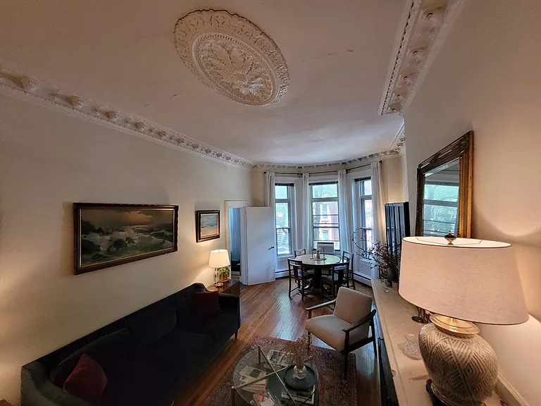 30 Holyoke St #2 — Photo 9