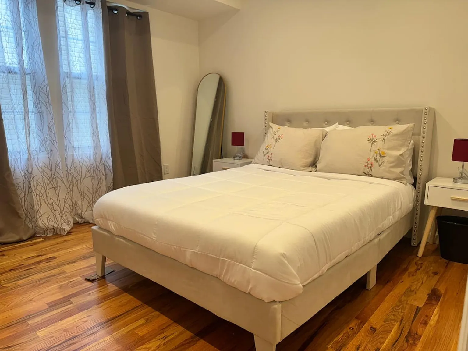 3 bed, 2.0 bath, 1600 sqft, $1,321 — Photo 2