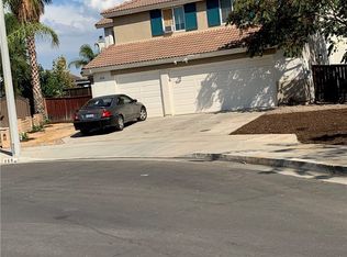 1590 Stoneside Dr, Hemet, CA 92545