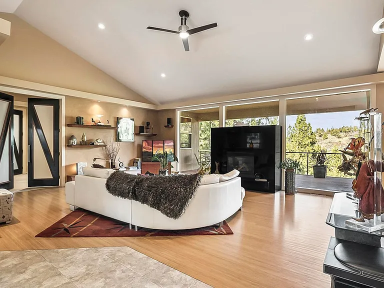 3560 NW Braid Dr — Photo 4