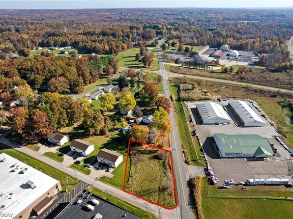 Ferndale St, Ravenna, OH 44266
