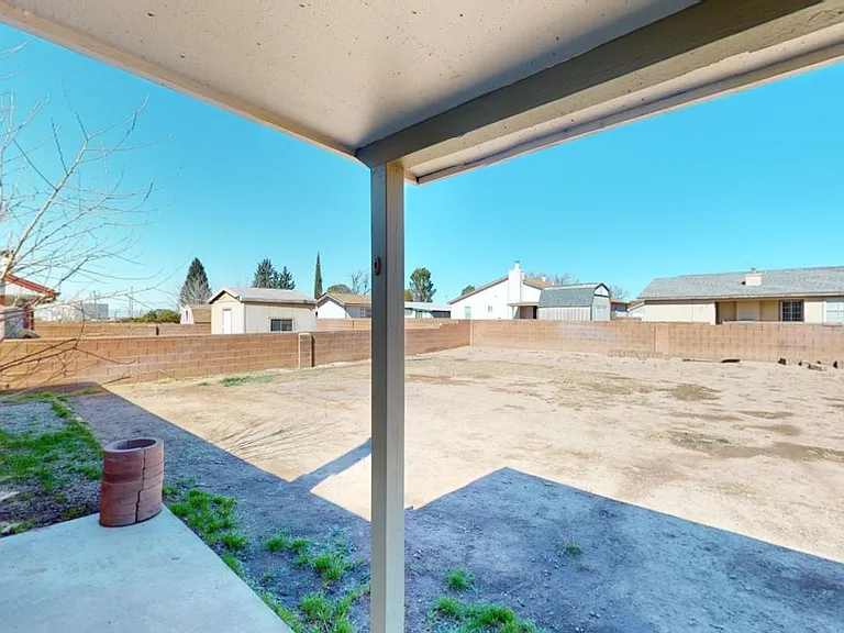 1460 Lindberg Ave — Photo 40