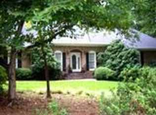 251 Chesterfield Rd, Bogart, GA 30622
