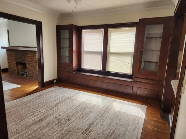 1380 Webb Rd, Lakewood, OH 44107