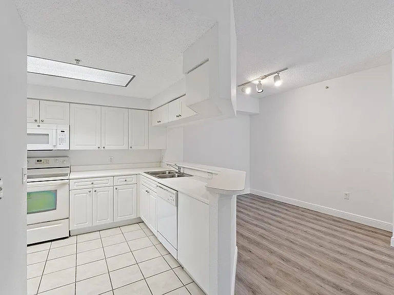 2730 Anzio Ct #106 — Photo 13