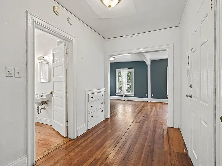 1428 N Lafayette St — Photo 6