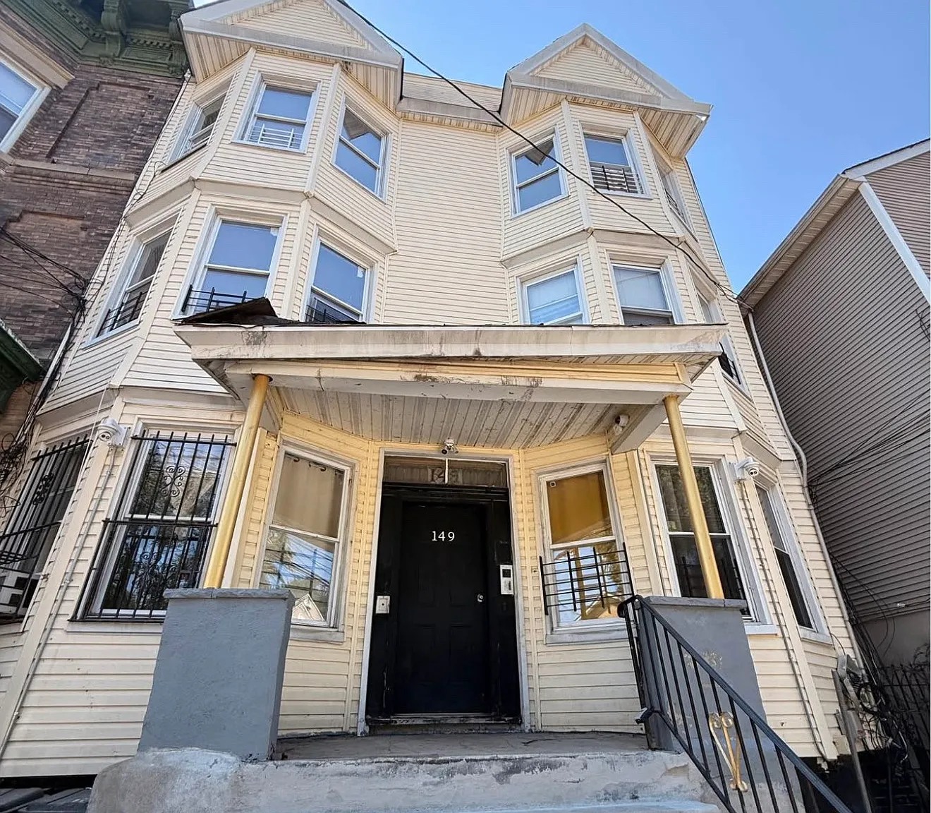 2 bed, $1,895 — Photo 1