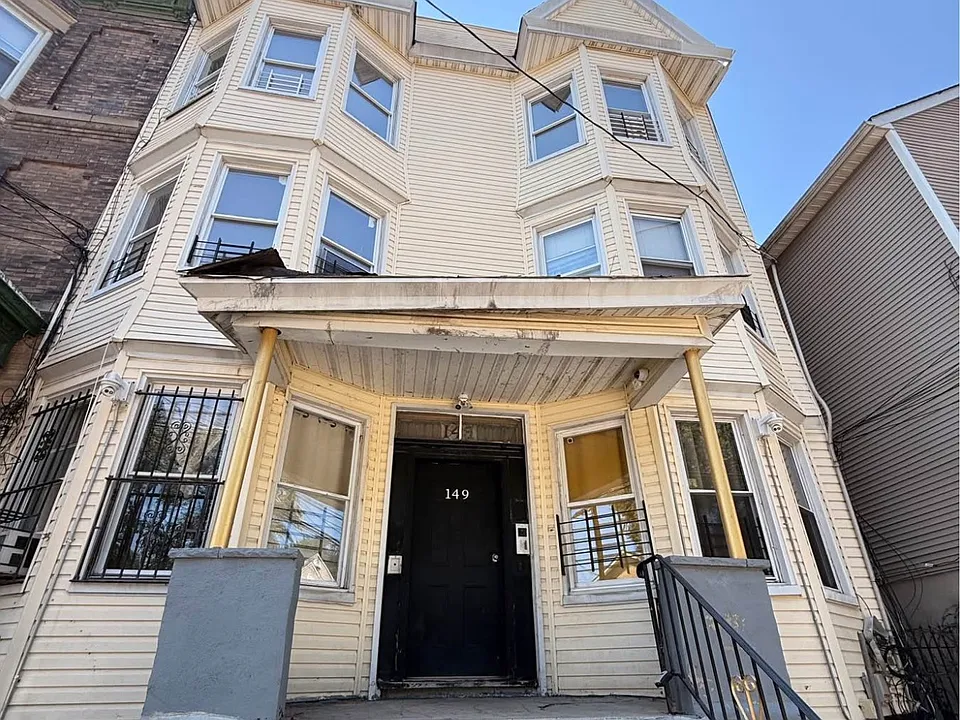 149 Wilkinson Ave #3