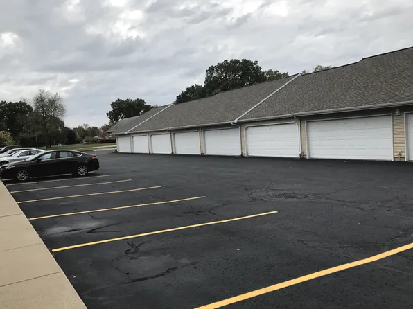 Colfax Townhomes, 802 E Colfax Ave #822, Mishawaka, IN 46545