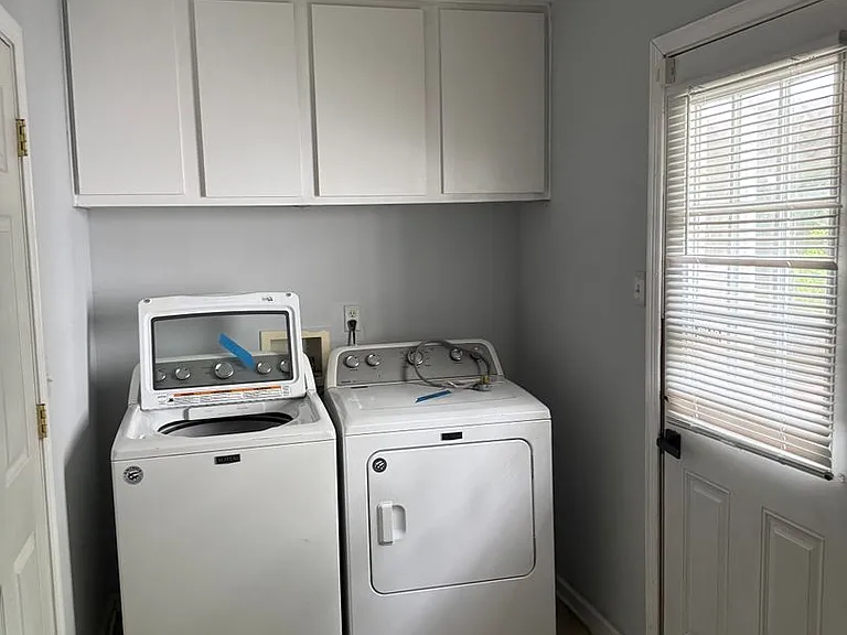 2218 Yancey Ave — Photo 24
