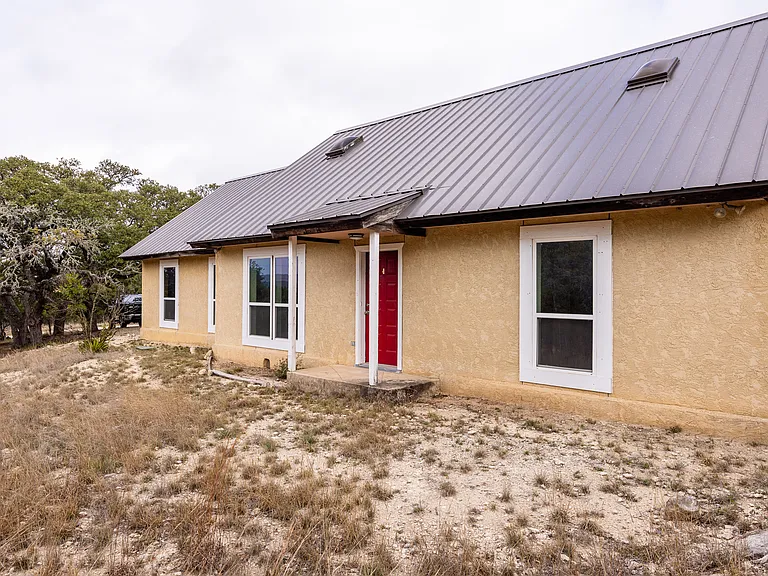 138 Hobson Ln — Photo 44