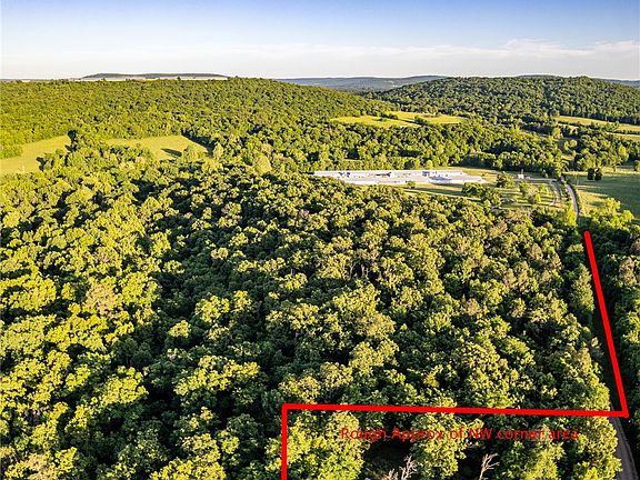 5th image of 933 Dee Smith Rd