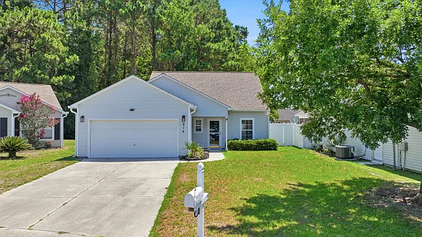 914 Bur Oak Ct — Photo 1